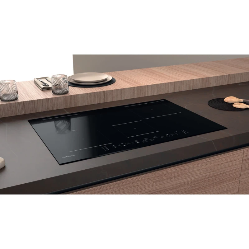 77cm 4 Zone Induction Hob | Hotpoint TB3977BBF | Touch Control Black - Image 29